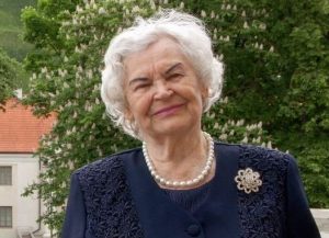Profesorė Ona Voverienė LMA Vrublevskių bibliotekos balkone 2018 | LMA Vrublevskių bibliotekos nuotr.